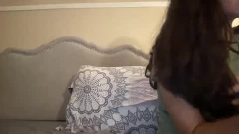 Olivia online show from March 19, 3:01 am