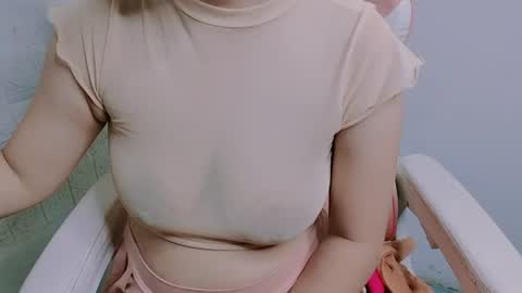 lylikixi online show from July 16, 1:42 am