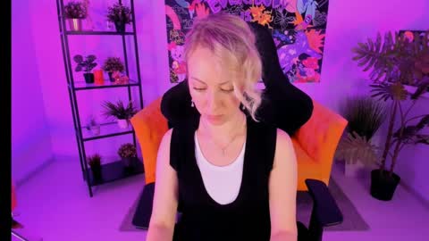 Lylith Skye NO NUDE model online show from January 22, 10:40 am