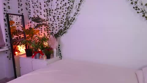 Snapshot of lyly_loveyou chatting on February 28, 5:37 am Lyly online show from February 28, 5:37 am