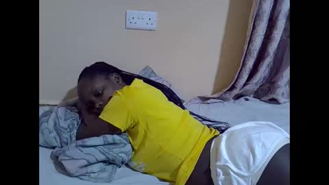 Snapshot of lyn_anna chatting on September 15, 4:47 am lyn_anna online show from September 15, 4:47 am