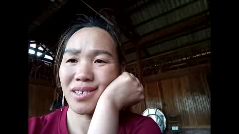 lyn_eva online show from February 16, 4:10 am