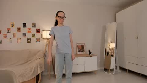 Sara online show from March 12, 10:17 pm