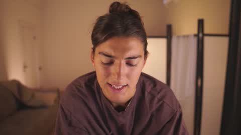  LYNN  online show from October 21, 6:29 am