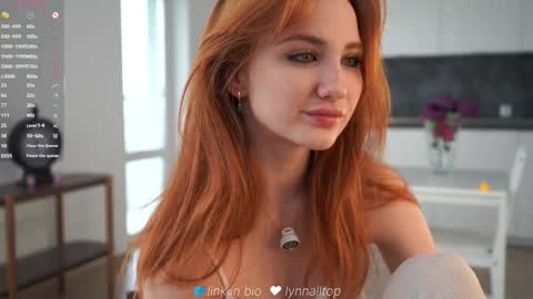 Snapshot of lynnalltop chatting on October 5, 4:21 am Natasha online show from October 5, 4:21 am