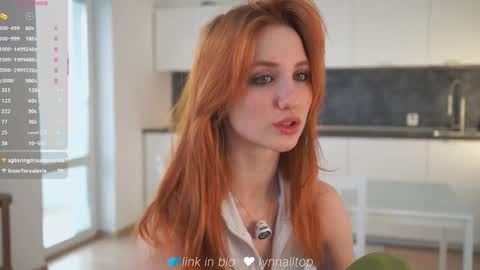 Snapshot of lynnalltop chatting on September 28, 4:32 am Natasha online show from September 28, 4:32 am