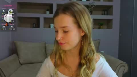 Lynn online show from September 27, 6:05 pm