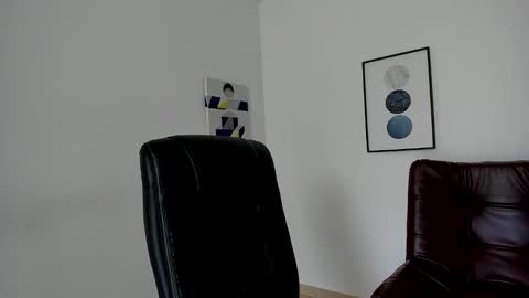 Lyonel online show from April 26, 7:33 pm