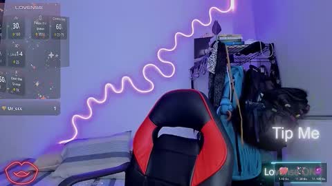 Lyric online show from November 14, 10:44 pm