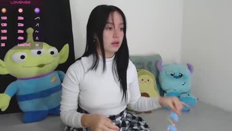 Snapshot of lyshana chatting on February 15, 9:27 am lyshana online show from February 15, 9:27 am
