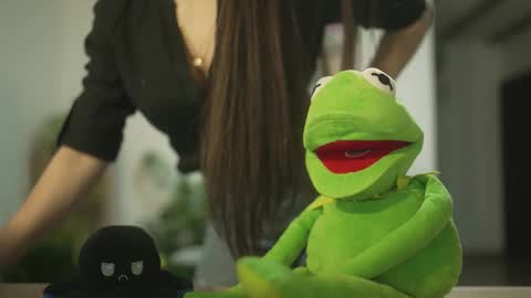 M1A  Dddy online show from April 8, 7:17 pm