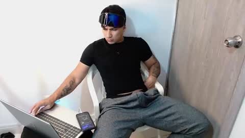 MICHAEL online show from March 19, 3:12 am