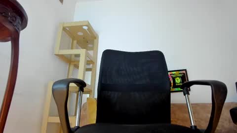 Mila online show from February 13, 6:05 pm