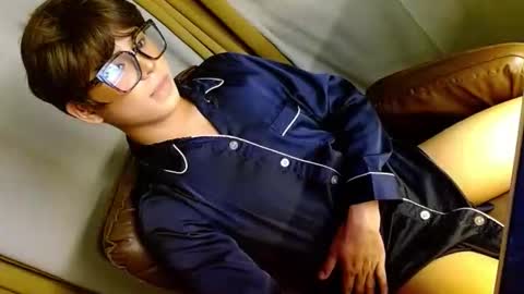 maddison online show from April 4, 4:58 pm