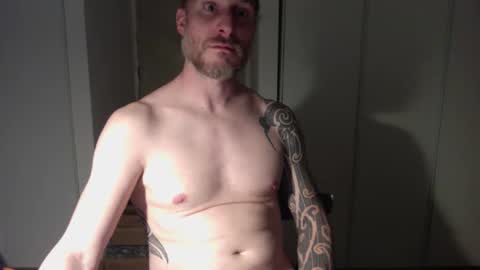 m4rduk online show from December 18, 6:03 pm