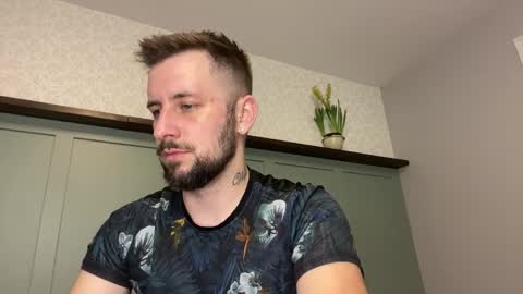 m_stephen online show from March 29, 3:19 am