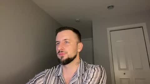 m_stephen online show from June 2, 3:19 am