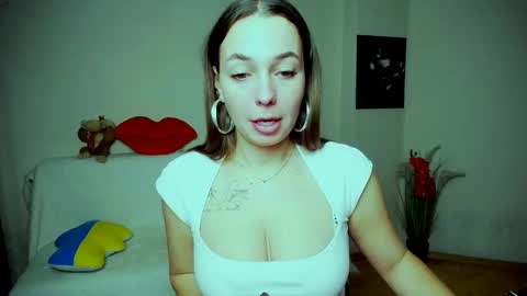 Vikki online show from November 23, 2:59 pm