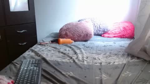 maaddy_thompson online show from March 10, 9:18 pm