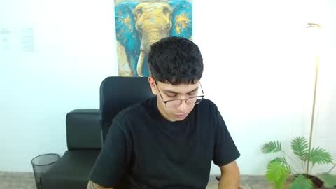 Max online show from March 24, 2:45 pm