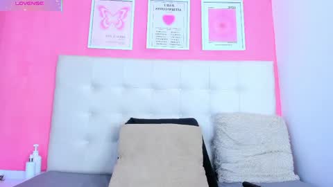 macarena_05_ online show from June 3, 4:04 am