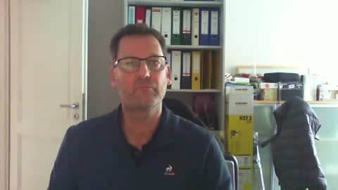 macfly67 online show from October 31, 12:38 pm