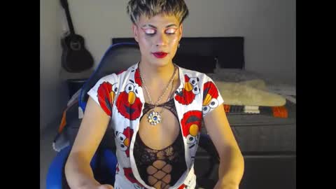 Snapshot of machissex chatting on October 11, 11:59 am machissex online show from October 11, 11:59 am