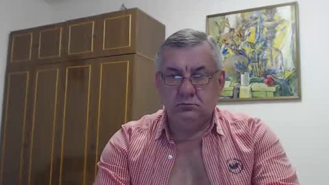 Snapshot of machomale3 chatting on February 13, 7:52 pm Macho online show from February 13, 7:52 pm