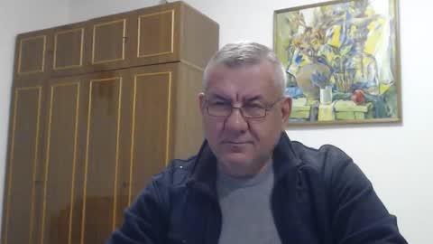 Snapshot of machomale3 chatting on October 13, 8:22 pm Macho online show from October 13, 8:22 pm