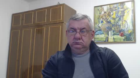 Snapshot of machomale3 chatting on February 13, 5:26 am Macho online show from February 13, 5:26 am