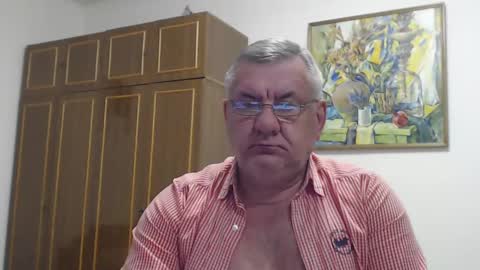 Snapshot of machomale3 chatting on March 8, 5:54 pm Macho online show from March 8, 5:54 pm