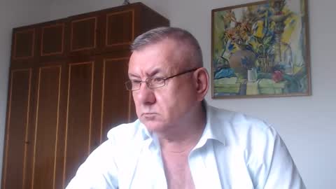 Snapshot of machomale3 chatting on September 16, 1:13 pm Macho online show from September 16, 1:13 pm