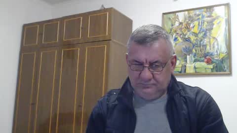 Snapshot of machomale3 chatting on February 21, 9:11 pm Macho online show from February 21, 9:11 pm
