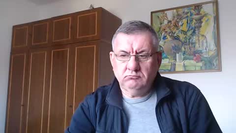 Snapshot of machomale3 chatting on February 26, 12:05 pm Macho online show from February 26, 12:05 pm