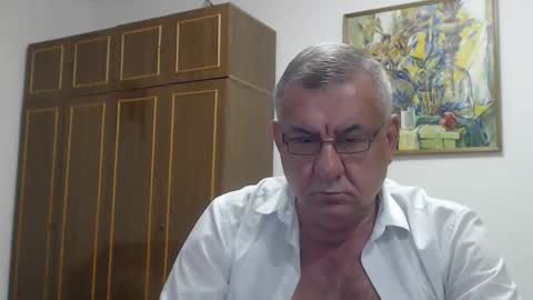 Snapshot of machomale3 chatting on September 22, 7:51 pm Macho online show from September 22, 7:51 pm