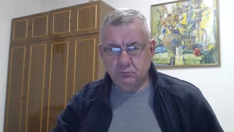 Snapshot of machomale3 chatting on October 11, 5:38 pm Macho online show from October 11, 5:38 pm