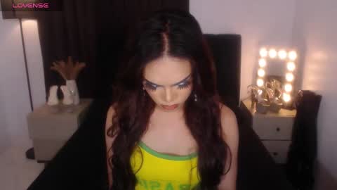 Snapshot of maddieontop chatting on February 20, 10:16 am maddieontop online show from February 20, 10:16 am