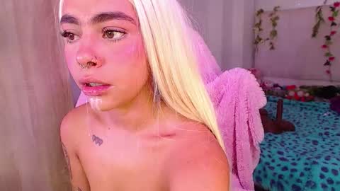 Maddie online show from October 5, 6:04 pm