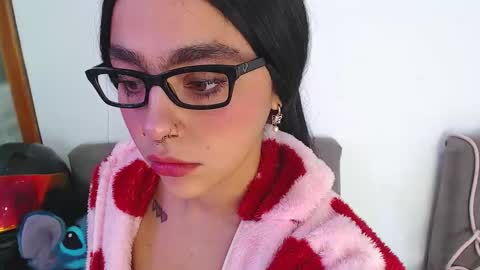 Maddie online show from October 10, 3:40 pm