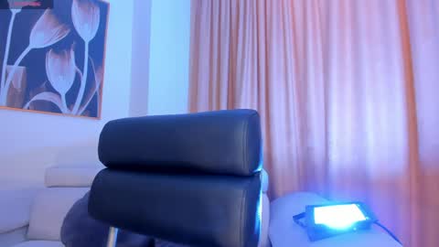 Maddison online show from April 12, 11:20 pm