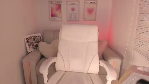 Maddy online show from February 17, 12:09 am