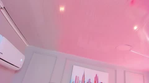 Snapshot of maddy_brooks chatting on October 19, 7:07 pm Maddy online show from October 19, 7:07 pm