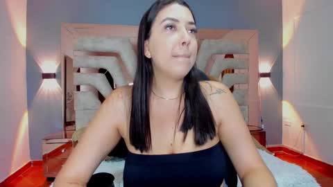 Snapshot of maddycrofft chatting on February 24, 12:26 pm Maddy Crofft online show from February 24, 12:26 pm