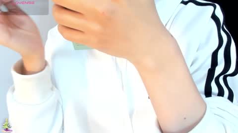 Madelin Clerk online show from December 29, 2:21 pm