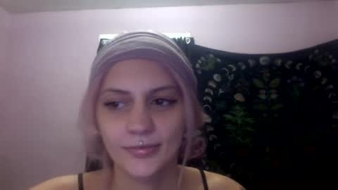 Snapshot of madelinevalentine chatting on September 26, 4:53 am madeline online show from September 26, 4:53 am