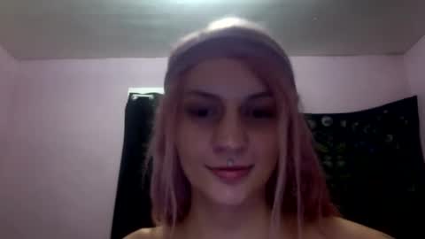 Snapshot of madelinevalentine chatting on September 23, 7:02 am madeline online show from September 23, 7:02 am