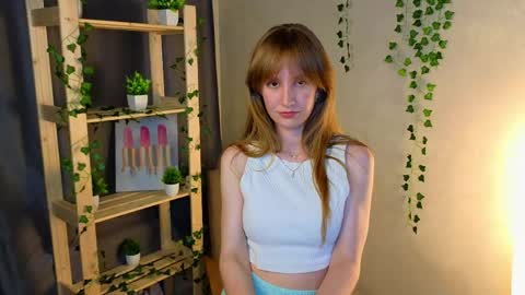 Hey Hey my name Victoria online show from May 6, 5:30 pm
