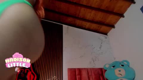 Snapshot of madison_little chatting on February 21, 1:11 pm Melissa 700 1400 -5 online show from February 21, 1:11 pm