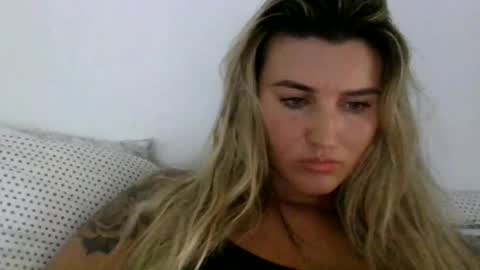 madisonlubbe2 online show from July 8, 11:08 pm
