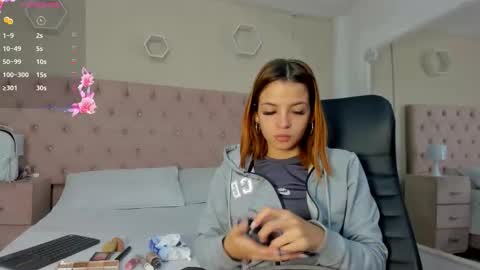 Snapshot of madisonsky_ chatting on October 9, 1:16 pm madison online show from October 9, 1:16 pm